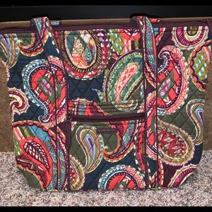 Vera Bradley - Small Vera Tote - Heirloom Paisley